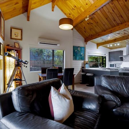 Kereru Cottage, Cosy Log Cabin, Serene Lake & Mountain Views Queenstown Exteriér fotografie